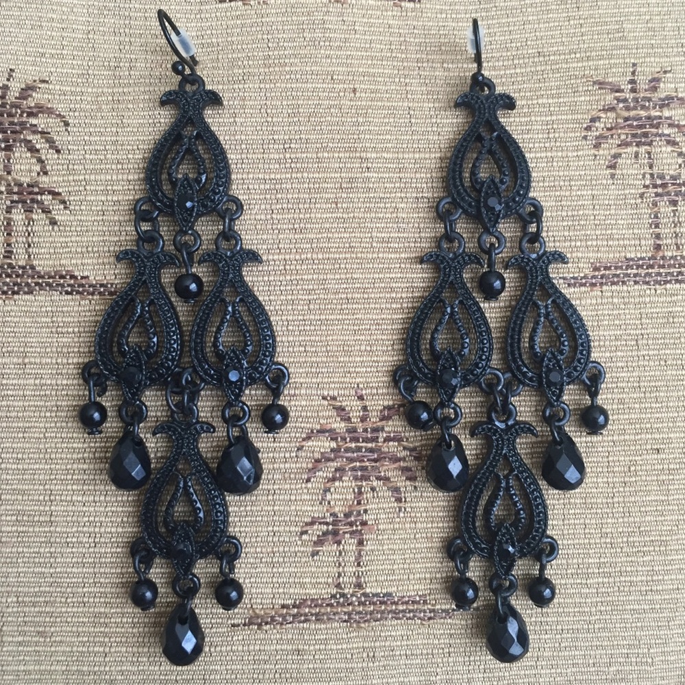 🖤Black Chandelier Earrings